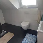 2 In Dachgeschoss Pensión 3*