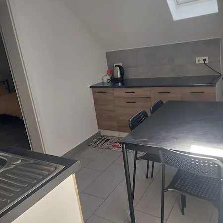 2 In Dachgeschoss