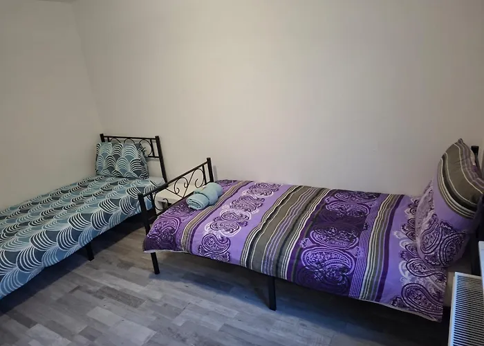 2 In Dachgeschoss Maison d'hôtes